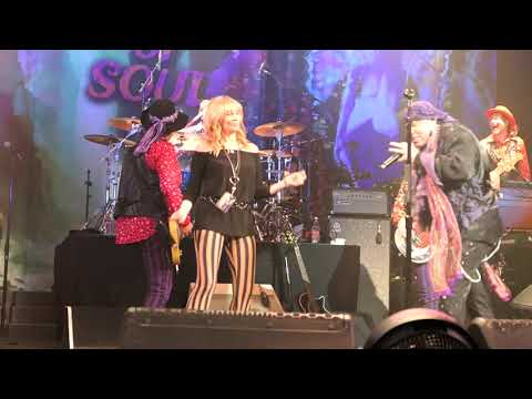 Maureen Van Zandt joins Little Steven and The Disciples of Soul-Soul Power Twist 2019-07-16