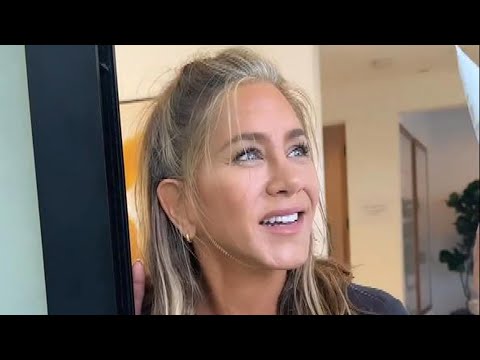 Jennifer Aniston Shows Off Her GRAY HAIRS