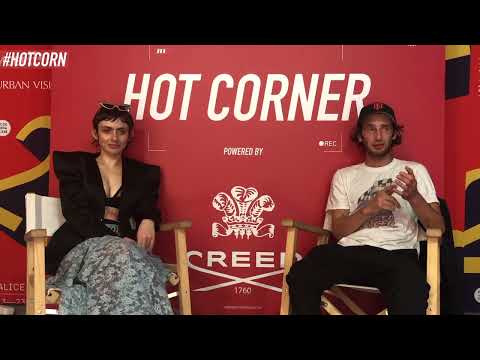 SIGNS OF LOVE | Hopper Penn & Zoe Sidel Interview / Intervista | HOT CORN