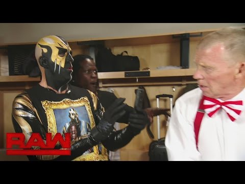 Bob Backlund gets an impromptu Pokémon Go tutorial: Raw, July 25, 2016