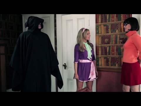 Scooby Doo A parody 2 - Bobbi Starr, Bree Olson, Michael Vegas & Chad Alva