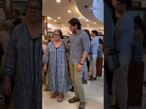 Aamir Khan's Ex Wife Reena Dutta Makes a Rare Appearance With Son Junaid Khan | #shortvideo