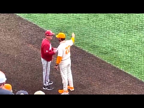 Dave Van Horn & Tony Vitello *FULL ARGUMENT* | Arkansas vs. Tennessee