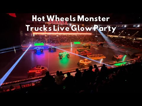 Hot Wheels Monster Trucks Live - Glow Party With Megasaurus