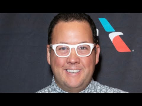 The Reason Graham Elliot Closed All Of His Restaurants