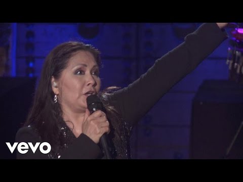 Ana Gabriel - Simplemente Amigos (En Vivo)