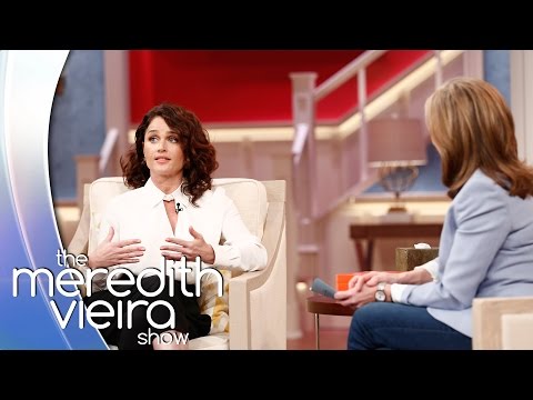 Robin Tunney Did WHAT To Simon Baker?! | The Meredith Vieira Show