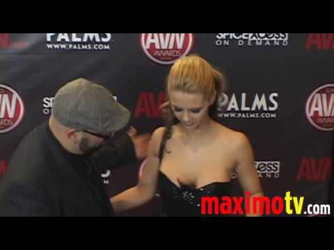 ASHLYN BROOKE Arriving at 2010 AVN AWARDS SHOW Las Vegas