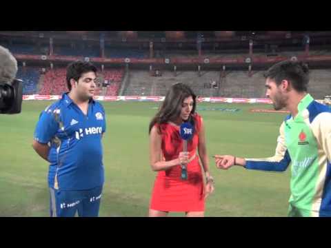 Royal Challengers Bangalore vs Mumbai Indians Owners Match - Funny Toss Incident!